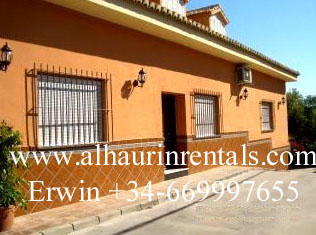 Rent: 450 euros pm
